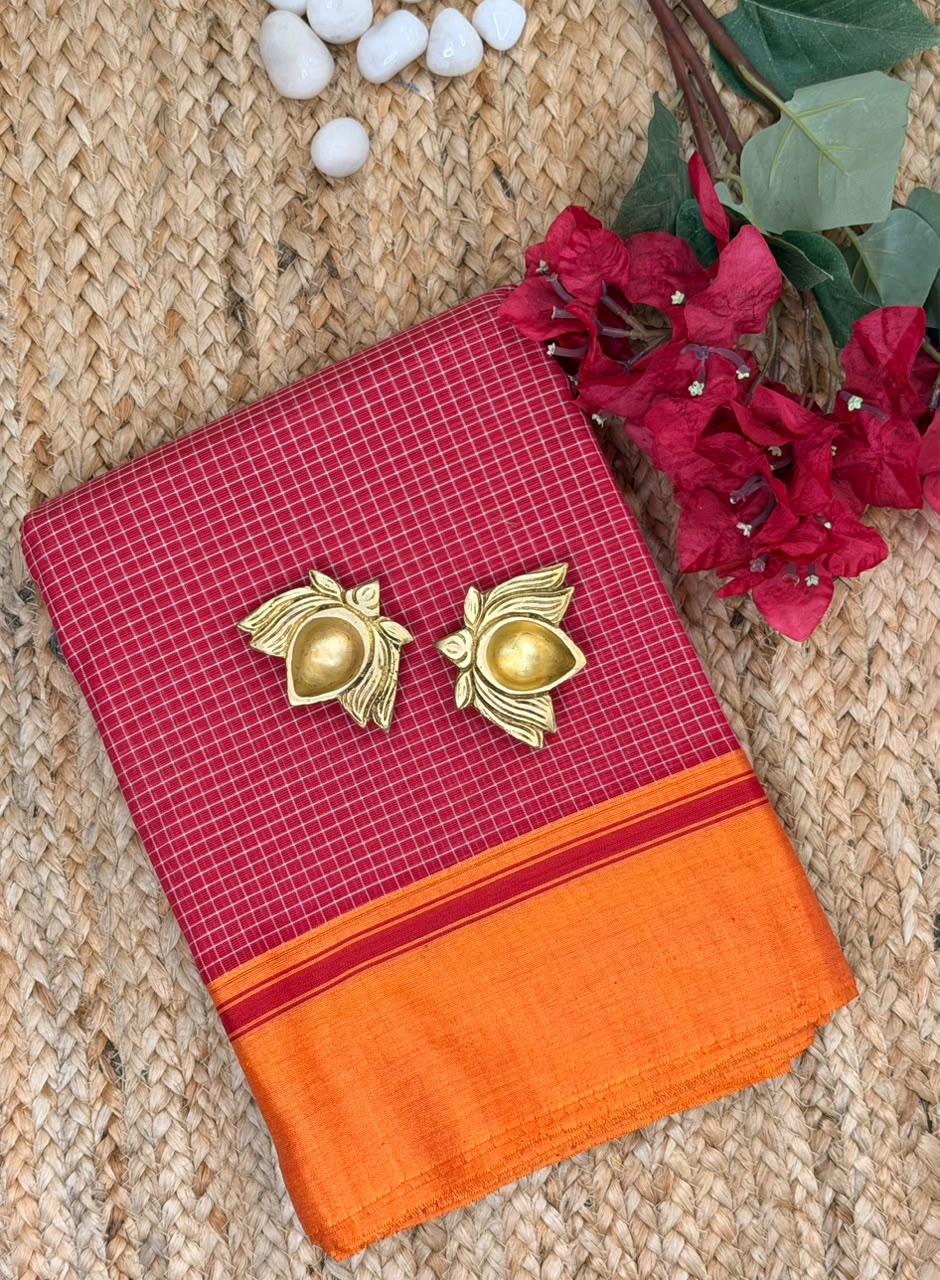 Patteds Anchu- small checks Red